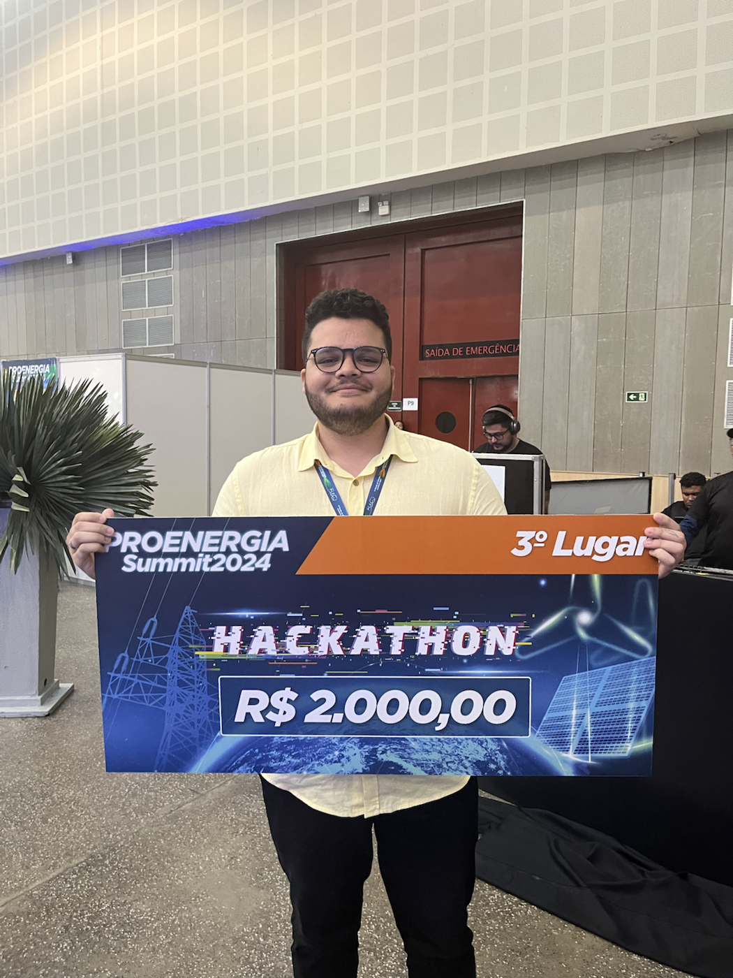 Registro do 3º lugar em hackathon no Proenergia Summit 2024